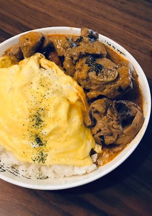 泰式紅咖喱嫩蛋飯 的食譜成品照片