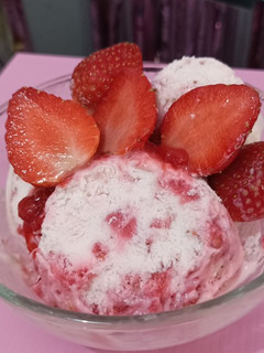 Foto resep Homemade Strawberry Ice Cream