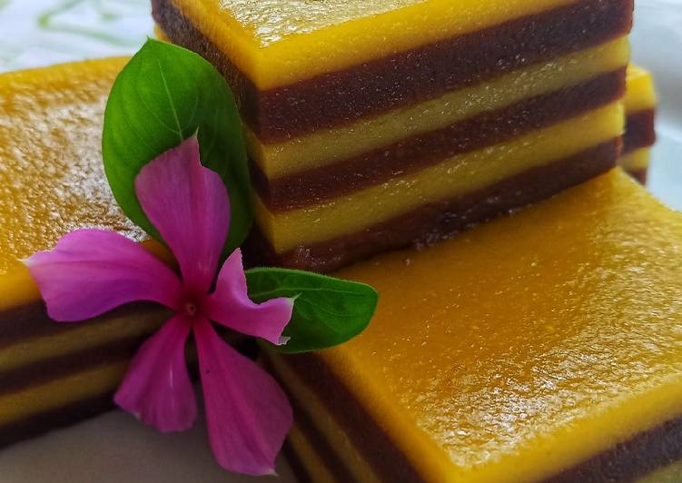 Kue Lapis Cokelat Labu Kuning