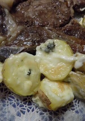 Una foto de Papines gratinados