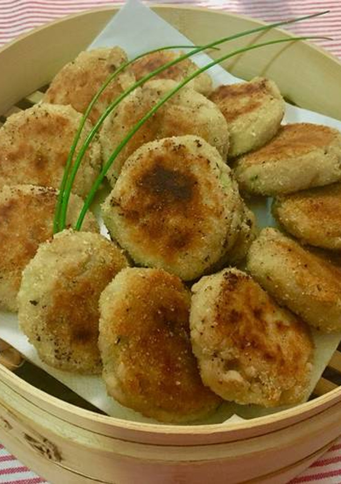 Una foto de Albóndigas de atún y patata fáciles