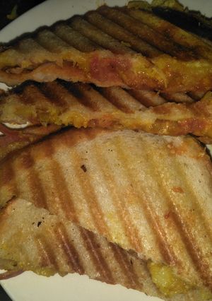 A picture of Leftover gobhi sabji veg sandwich.