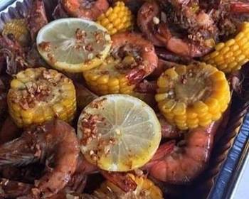 Without Fail Make Recipe Spicy lemon butter garlic shrimp with corn Delicious