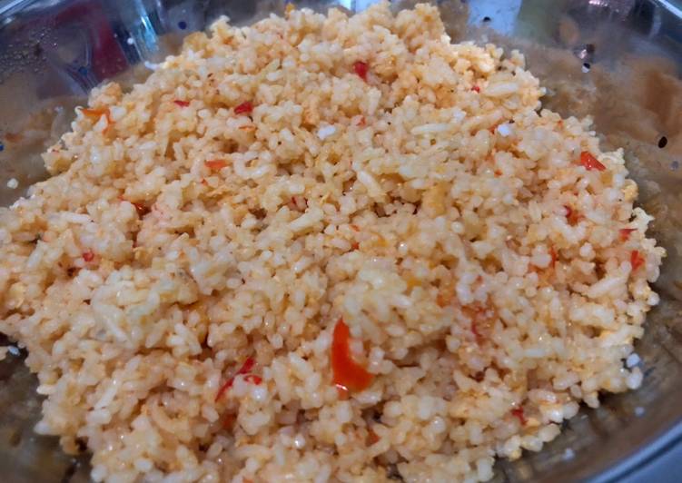Bagaimana Menyiapkan Nasi goreng merah Anti Gagal