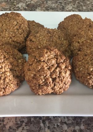 A picture of Oatmeal cookies.