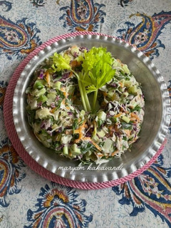عکسی از دستور سالاد پیازچه و شوید