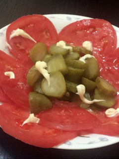 Una foto de Pepinillos en ensalada