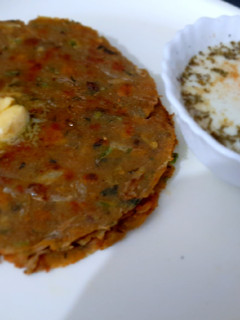 A picture of Quinoa flour paratha.
