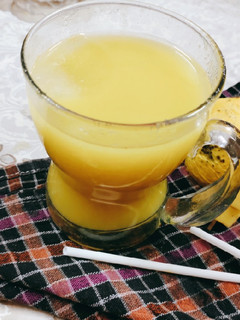 A picture of Mango juice.