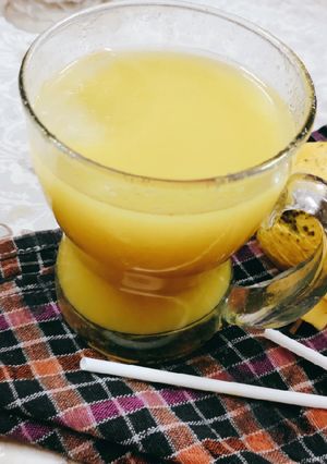 A picture of Mango juice.