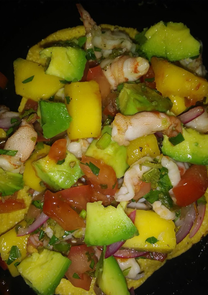 Una foto de Tostadas de ceviche de Camarón a la Vivi