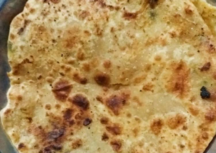 Recipe of Favorite Aloo ka paratha