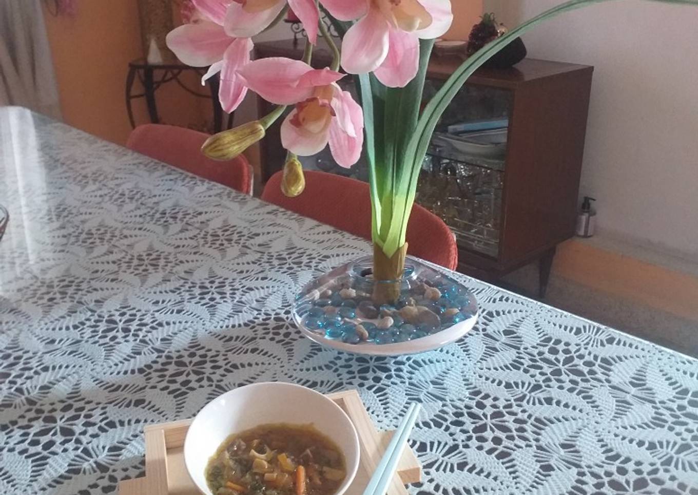 Sopa de fideos cantonesa