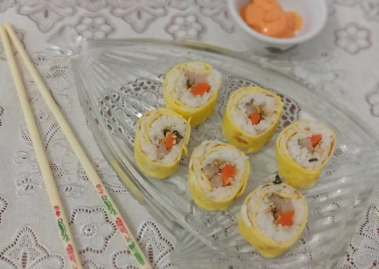 Sushi roll telur dadar