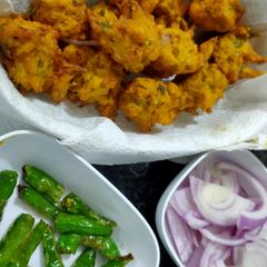 A picture of Corn pakoda.