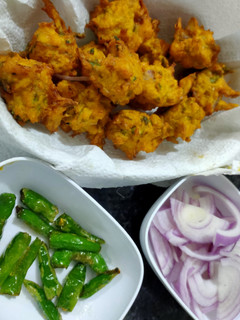 A picture of Corn pakoda.