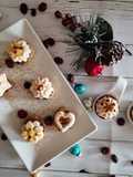 Bombones de mousse de foie con gelatina de frutos rojos y arándanos