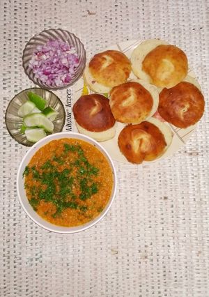 A picture of Pav bhaji.