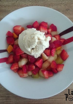 Une photo de Minestrone de fruits frais