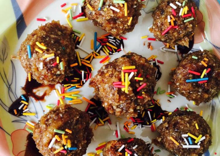 Dates dry fruits ladoo