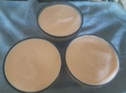 Una foto de jalea con leche evaporada