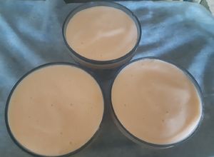 Una foto de Postre de leche evaporada y gelatina
