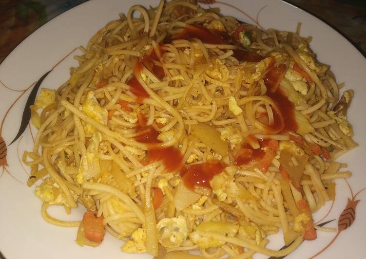 Steps to Prepare Perfect Egg Chowmein Recipe