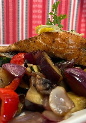 Grill lazac, grill zöldséggel recept fotója