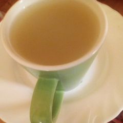 A picture of Garlic, Ginger and honey drink.