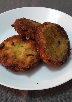 O poză a rețetei Chifteluțe cu ricotta și dovlecei.