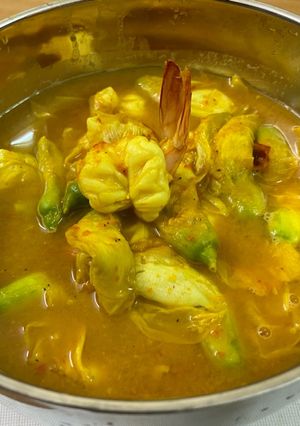 รูปของ แกงส้มกุ้งกับดอกแค