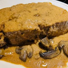 A picture of Crockpot Mushroom 🍄 London Broil 🥩.