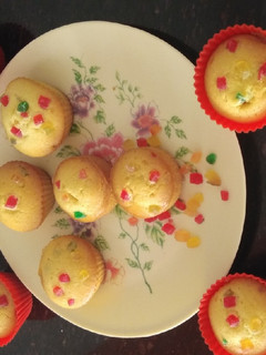 A picture of Eggless tutti frutti cup cake.