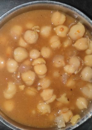 पंजाबी छोले (Punjabi chole recipe in hindi) रेसिपी मुख्य फोटो