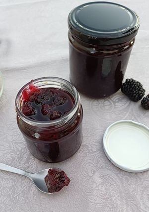 Foto principal de Mermelada de manzana y moras