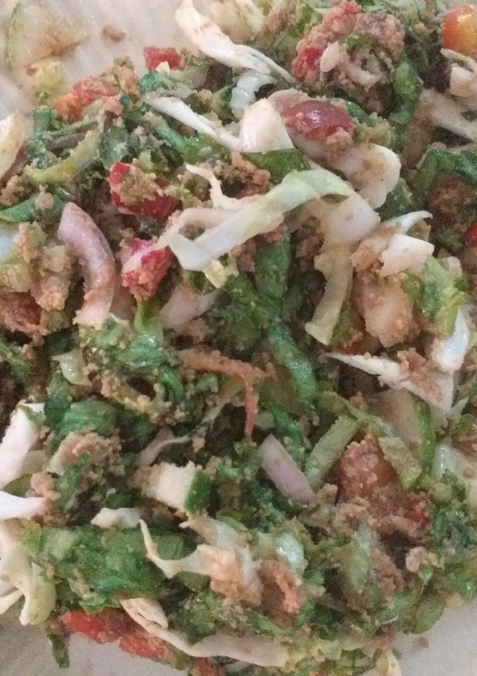 A picture of Local salad.