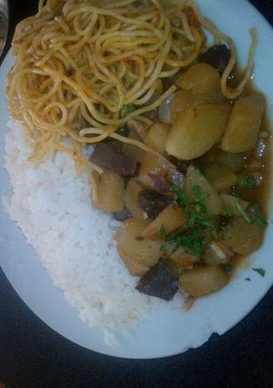 Una foto de Chanfainita con tallarines