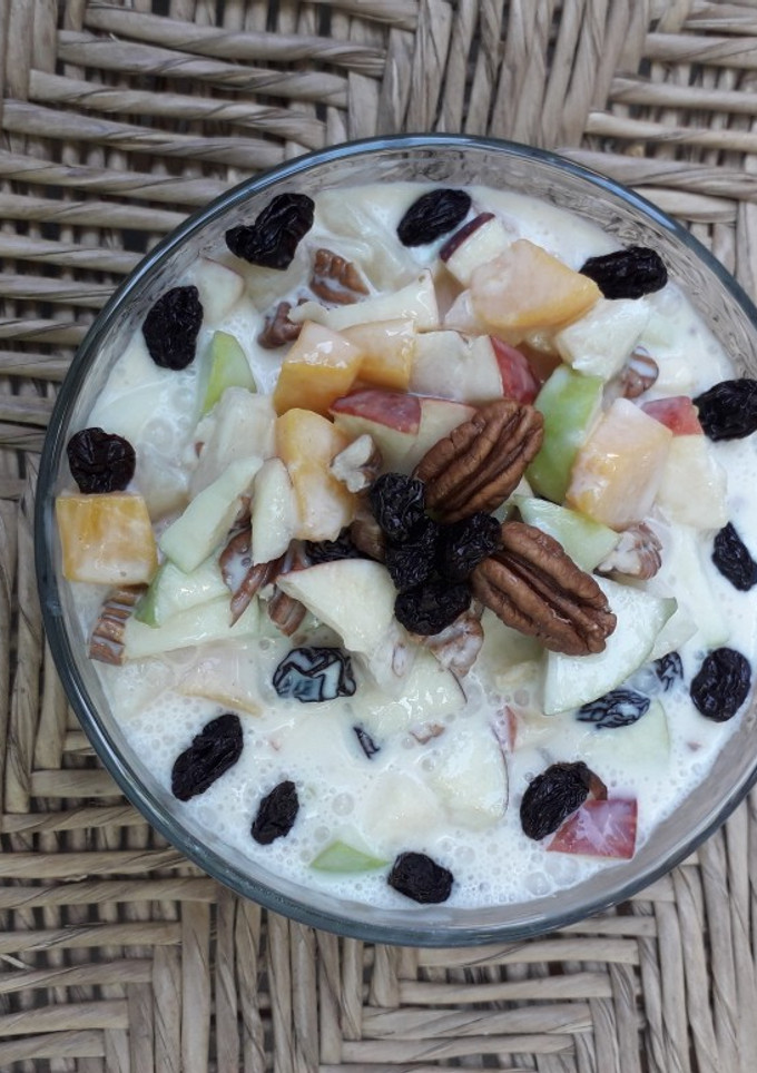 Una foto de Ensalada navideña cremosita