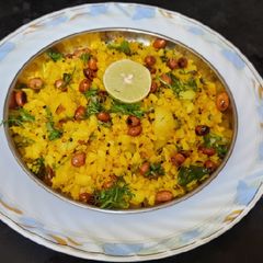 A picture of Batata poha.