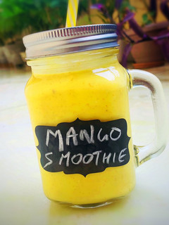 A picture of Mango Muesli Smoothie.