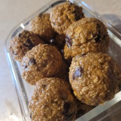 A picture of No Bake Energy Balls.