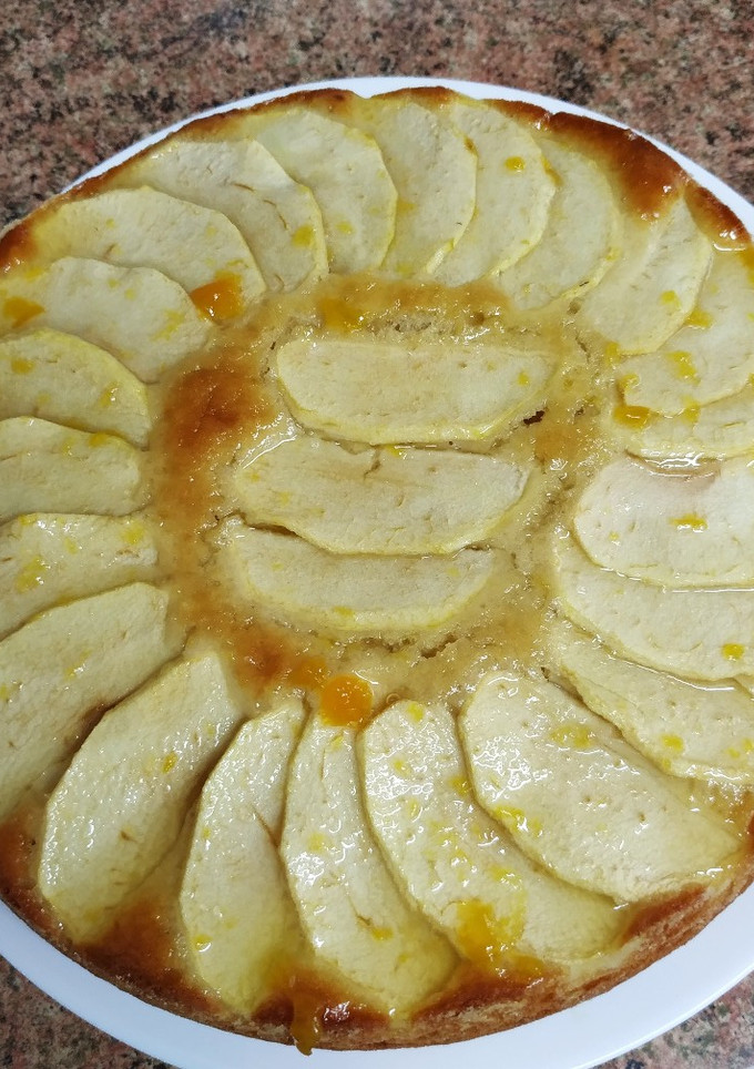 Una foto de Bizcocho con manzana