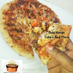 A picture of Chicken pizza.