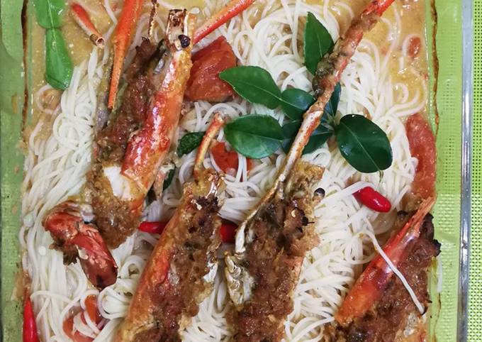 Baked River Prawn And Spaghetti With Tom Yum And Coconut Milk