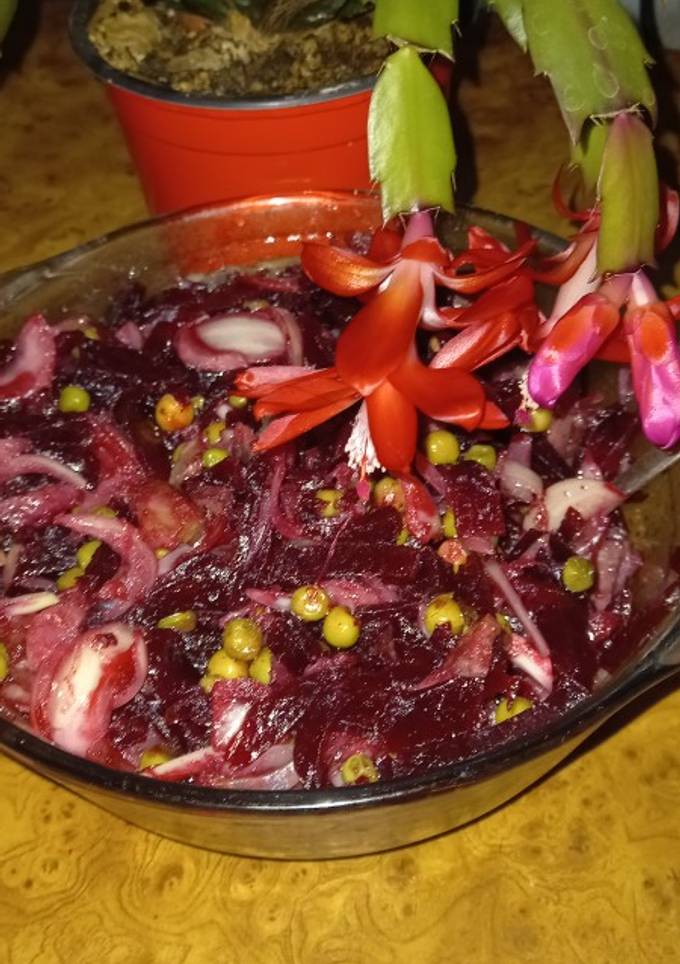 Салат "Сергей" с селедкой и свеклой