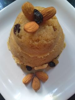 सूजी बेसन का हलवा (suji besan ka halwa recipe in Hindi) रेसिपी मुख्य फोटो