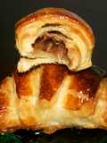 Croissant  🇫🇷 Día Mundial del Croissant 🥐🍏🍎