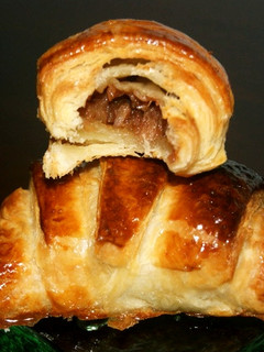 Una foto de Croissant 🇫🇷 Día Mundial del Croissant 🥐🍏🍎