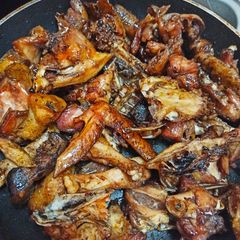 Honey glaze/sugar glazed kienyeji chicken A picture of Honey glaze/sugar glazed kienyeji chicken.