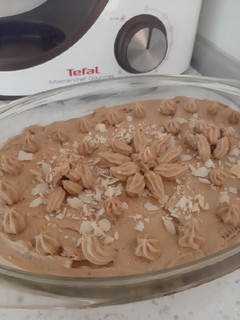 Una foto de Tarta de galletas con crema Nescafé (receta fácil y rica)
